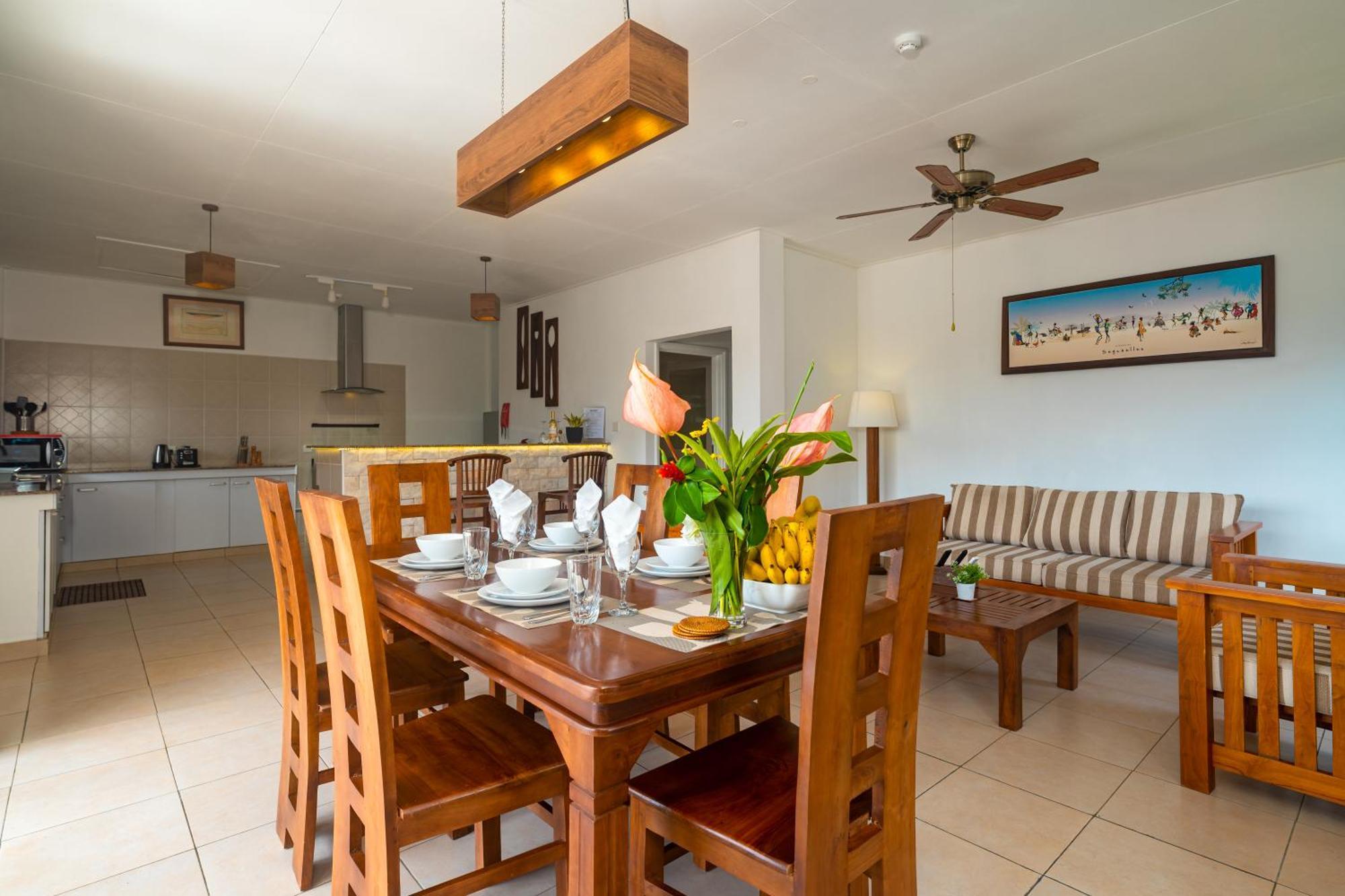 Tropical Hideaway Aparthotel Beau Vallon  Exterior photo
