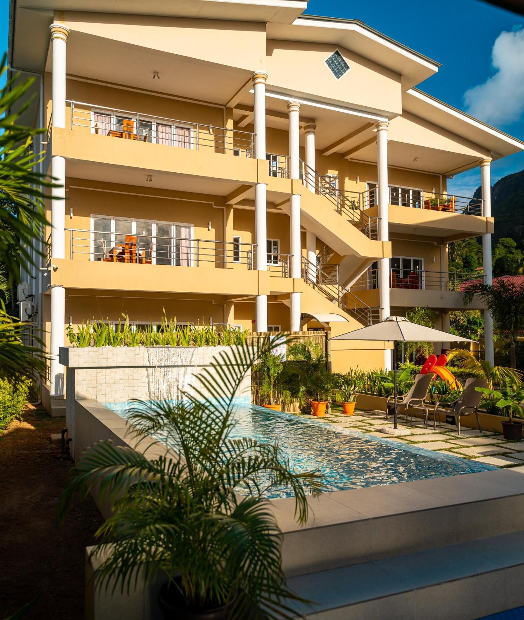 Tropical Hideaway Aparthotel Beau Vallon  Exterior photo