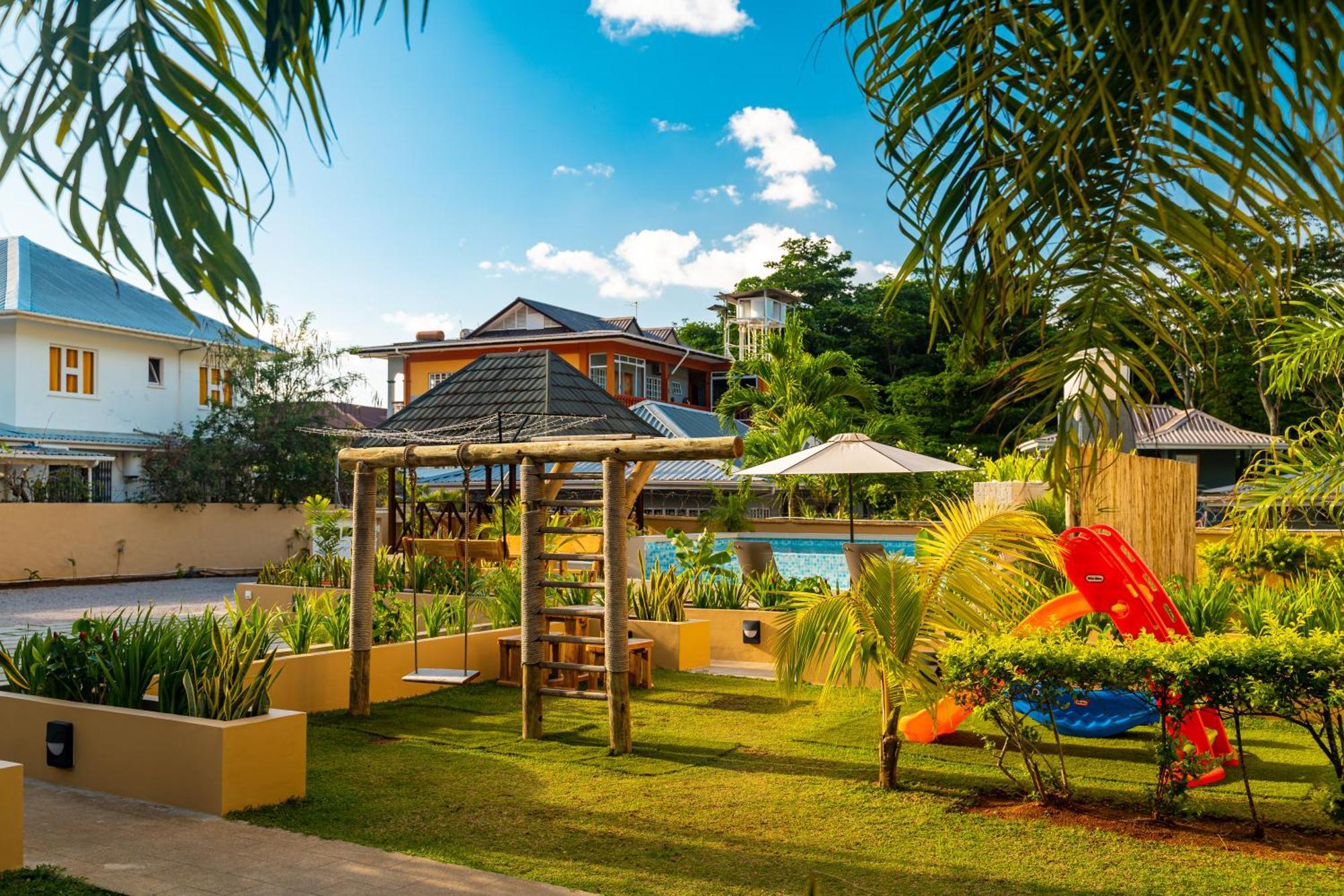 Tropical Hideaway Aparthotel Beau Vallon  Exterior photo